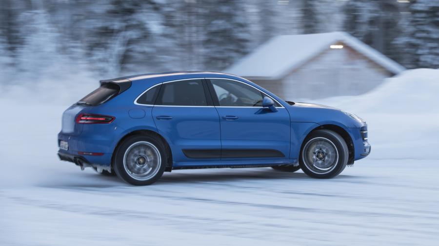  Porsche Macan Turbo Performance Package 2016 года  (фото 22 из 25)
